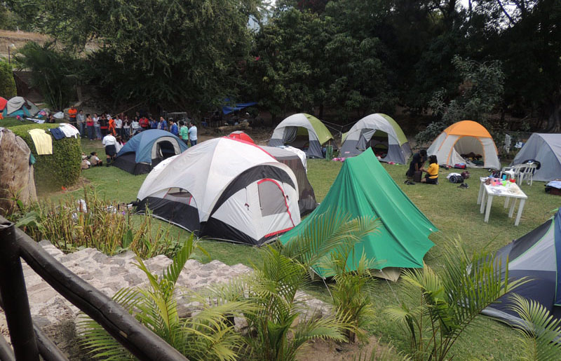 Campamento en Balneario La Onda, Morelos Mexico