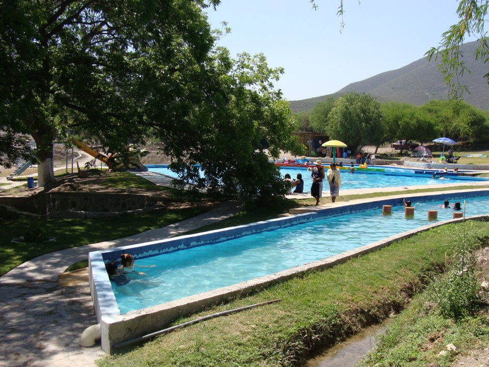Campamento en Balneario El Dauthi, Hidalgo Mexico