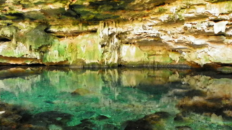 Balneario Cenote Chihuo Hol, Yucatan Mexico