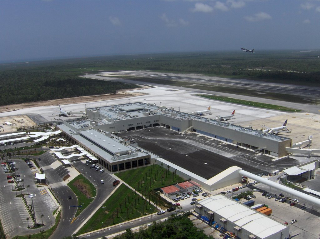 Aeropuerto de Cancún tiene el mejor fin de semana desde el inicio de la pandemia, Balnearios Mexico