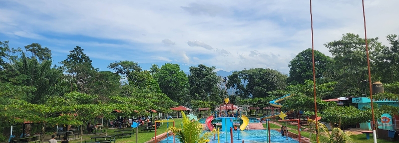 Parque Acuático "La Ceiba"
