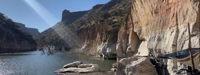 Manantiales "El Aguacate"